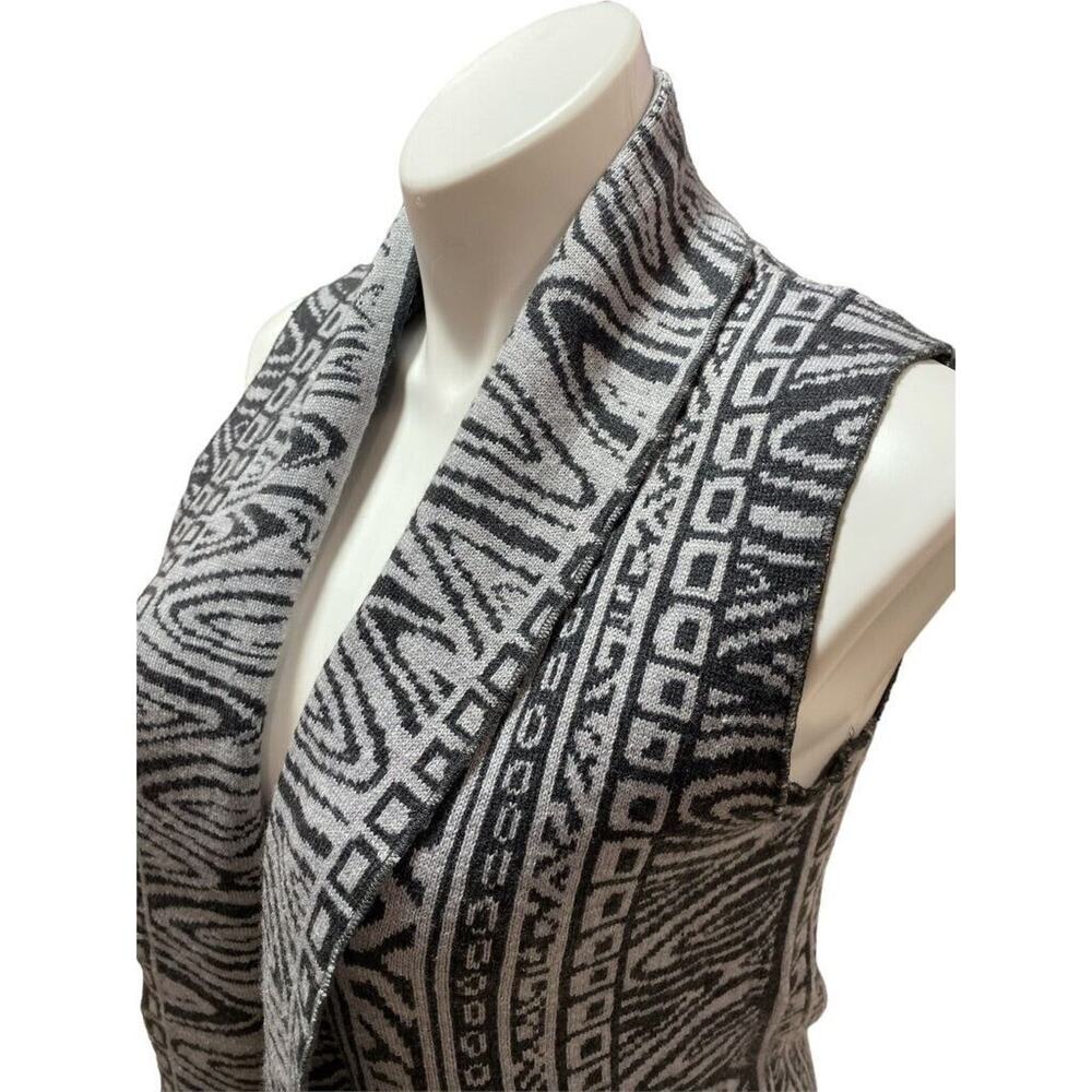 Small Cupio Sleeveless Gray Open Front Cardigan Long